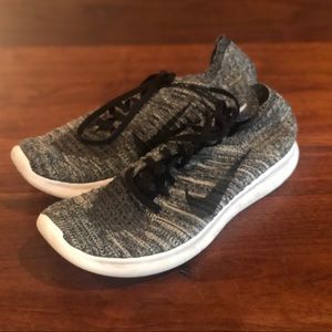 Women’s Nike Free RN Flyknit - Size 7